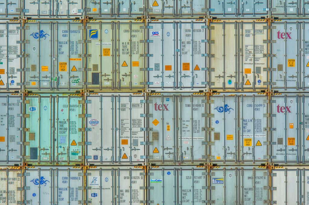 Docker Images vs Containers Explained