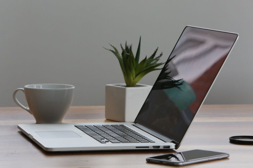 Dell Unveils $699 XPS 13 to Rival Apple MacBook Neo at Computex 2026 — Full Specs and Comparison